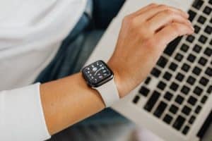 Mastering Wearable Tech: A Beginner’s Guide to Smartwatches