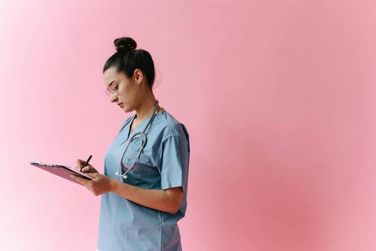 Apprenticeships and Internships: Practical Experience for Career Readiness