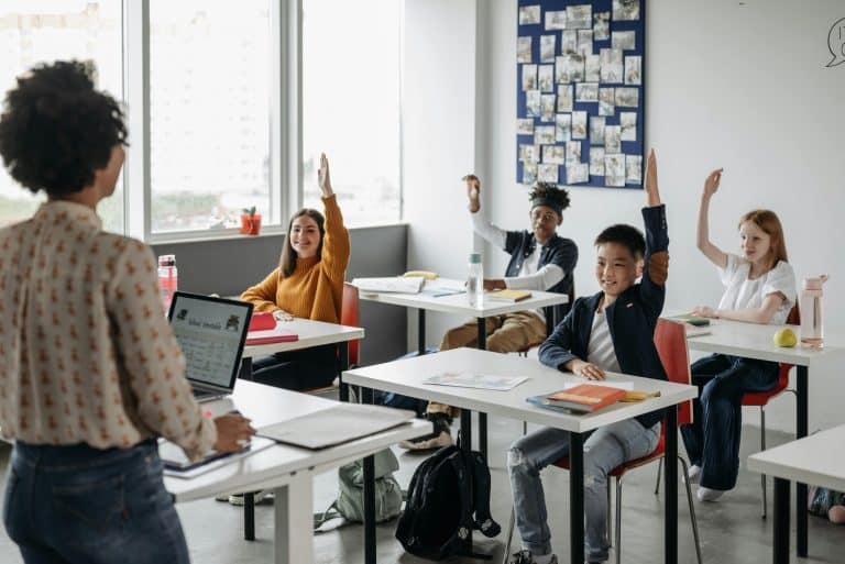 AI-Driven Personalized Learning Systems: Revolutionizing Education