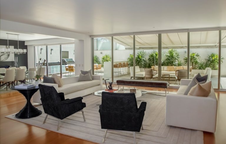 IoT in Real Estate: Enhancing Efficiency and Security