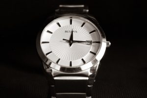 Budget vs. Luxury: High-End Gadgets vs. Affordable Alternatives